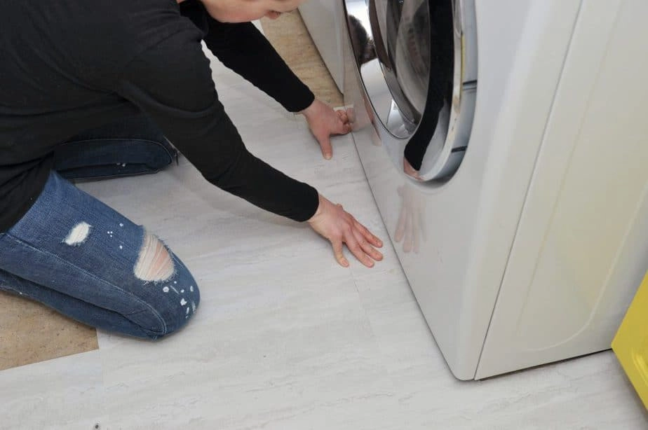 peel-and-stick floor tile